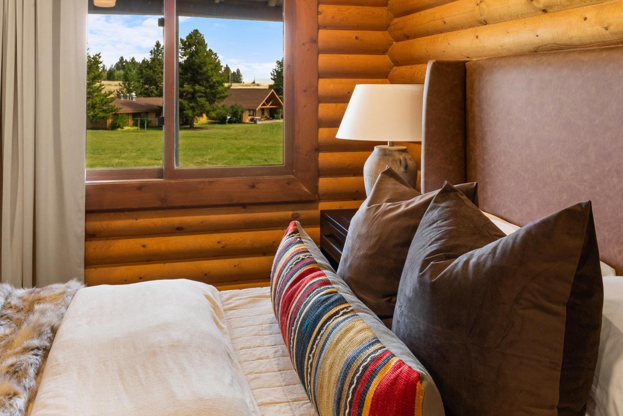 Hotel Grassy Mountain Ranch White Sulphur Springs Esterno foto